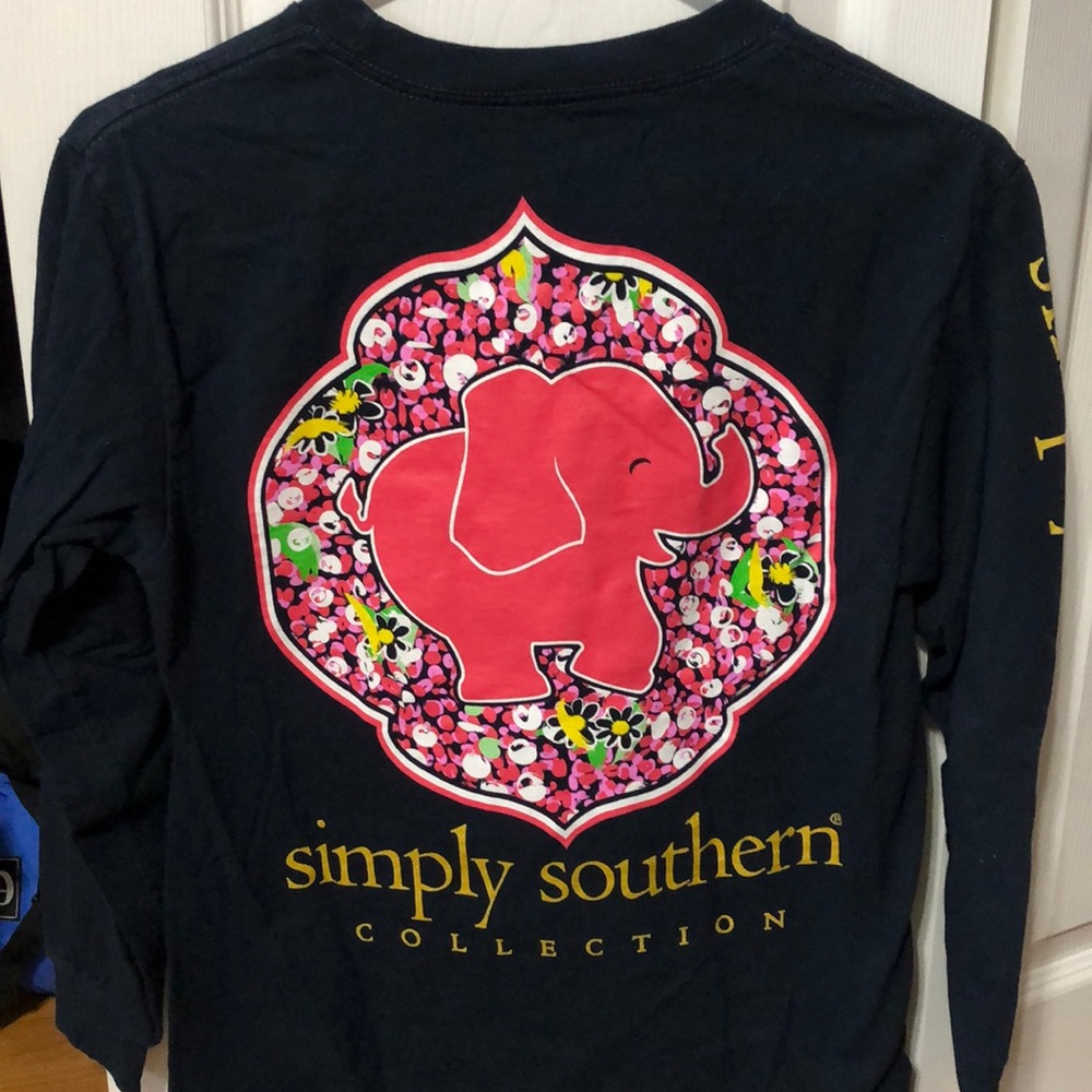 Simply Southern long sleeve! Size small